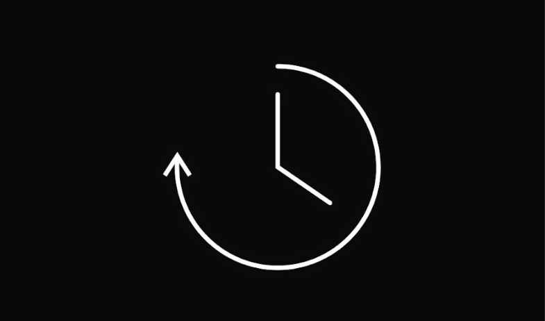 A minimalist drawing of a clock using an arrow.
